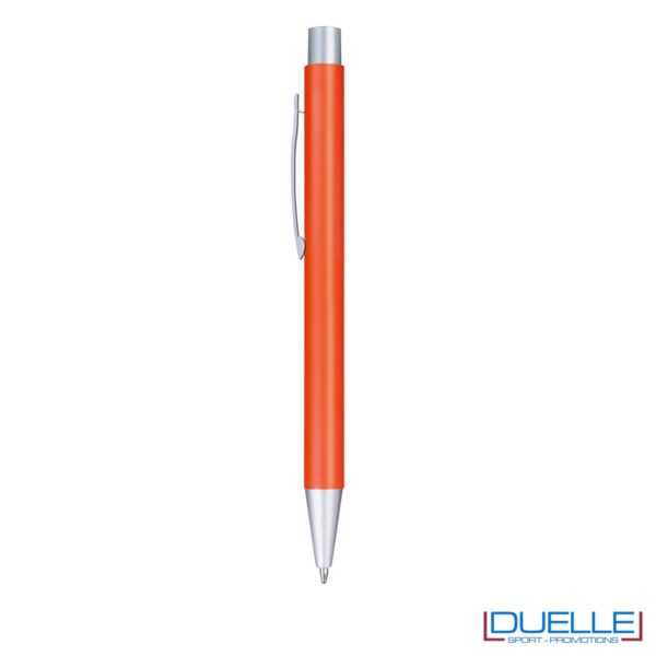 Penna in alluminio colore arancione personalizzata con incisione laser