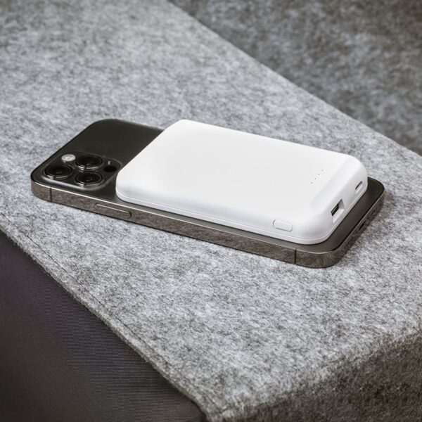Power bank wireless con magnete personalizzabile